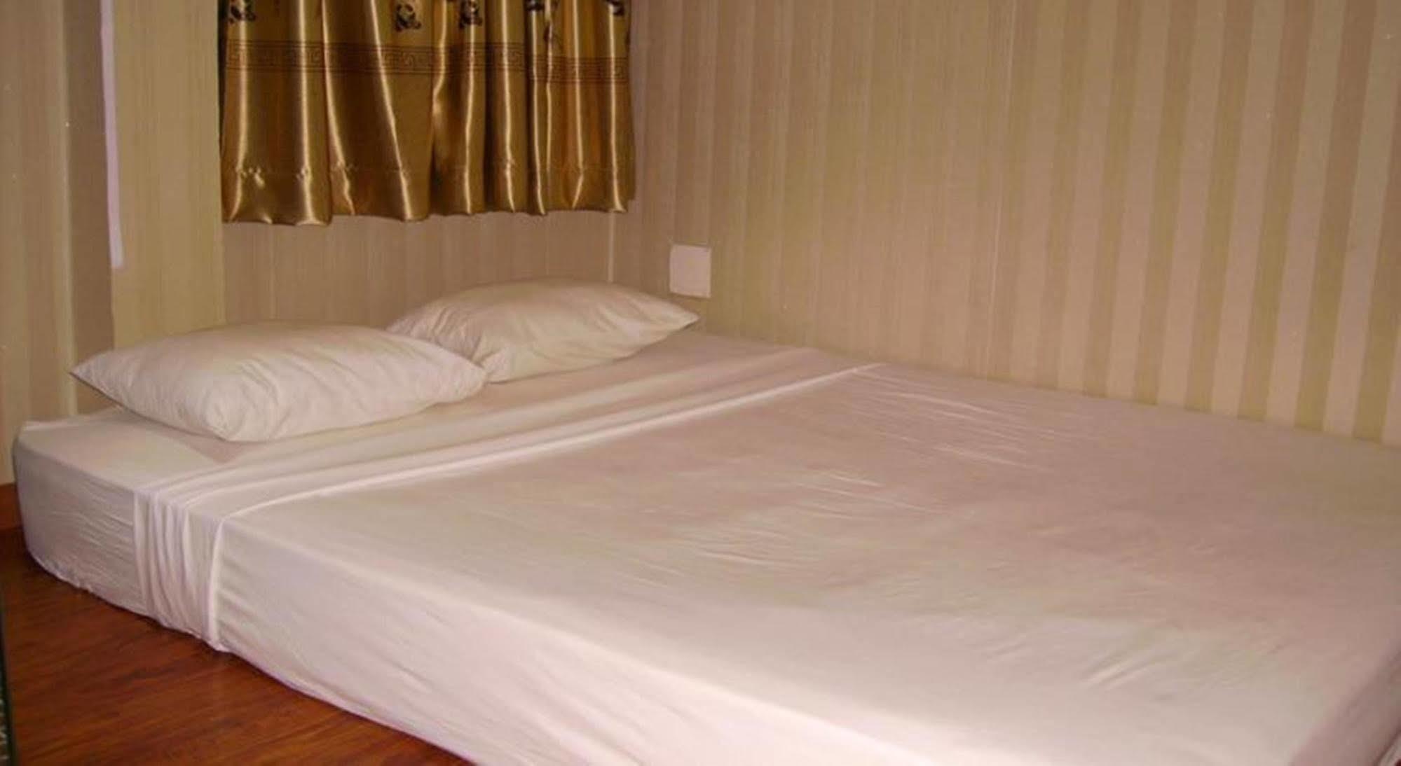 Ha Vy Hotel Хошимін Екстер'єр фото